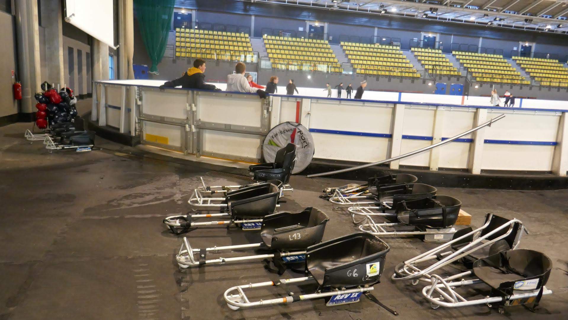 luges de para hockey